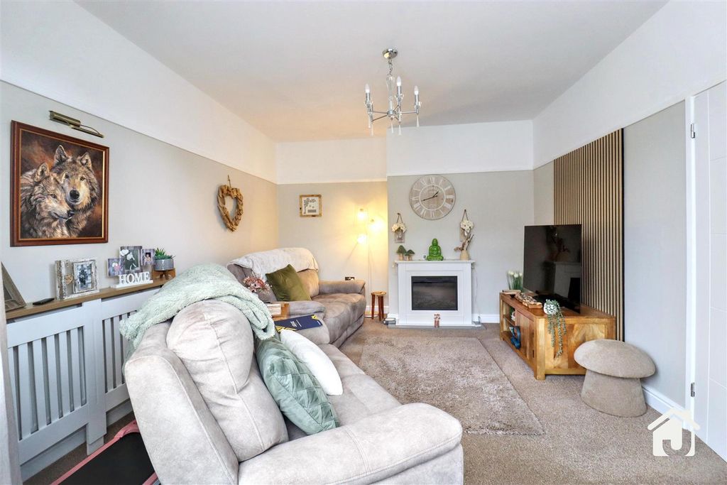 Additional image 11 of 3 bed semi-detached house for saleFalconer Crescent, New Parks, Leicester LE3