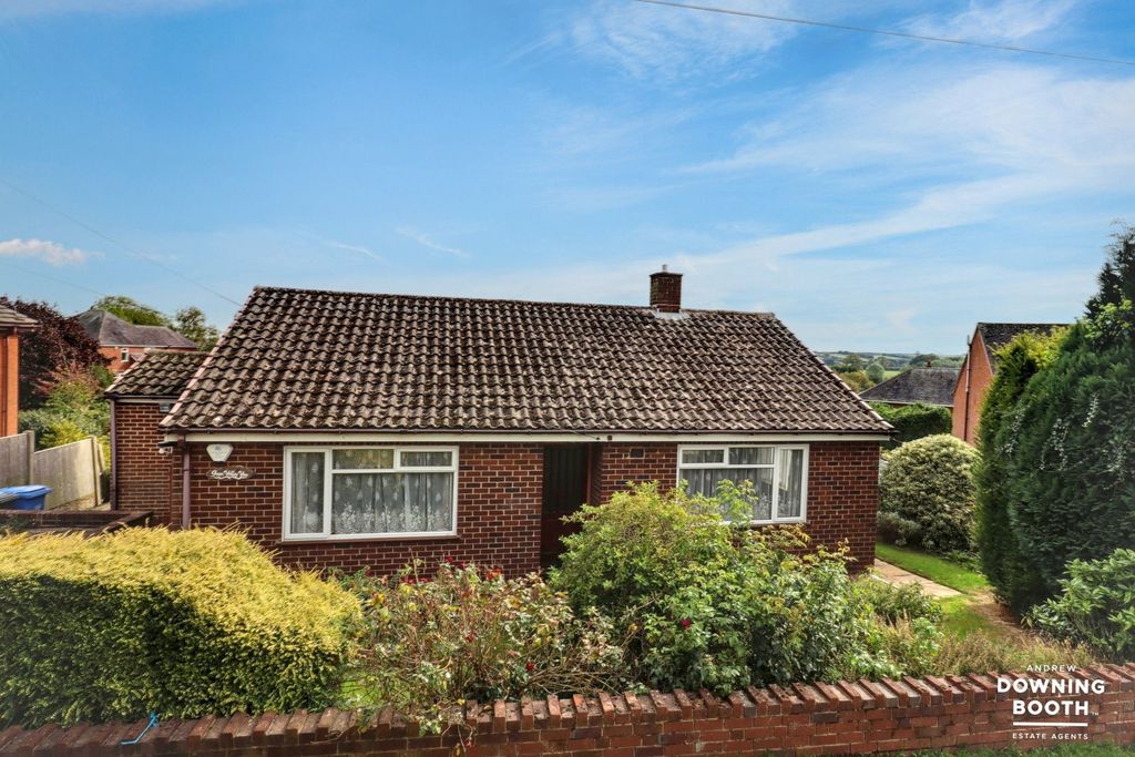 2 bed bungalow for saleGreen Valley View, Westfields Road, Armitage - WS15
