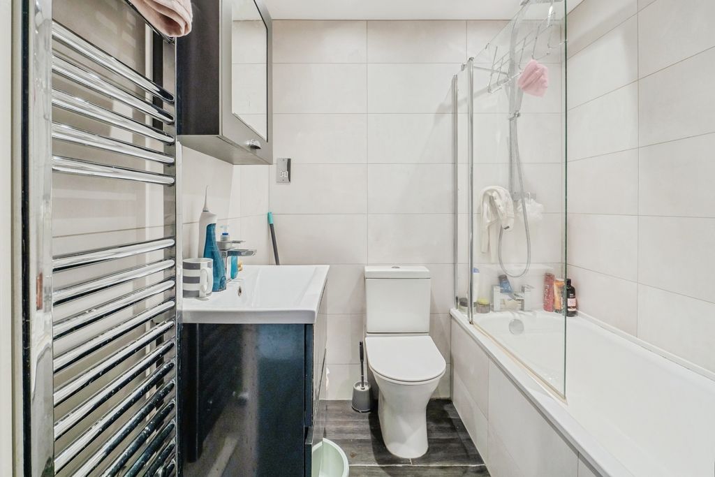 Additional image 5 of 2 bed flat for saleCharles Street, Leicester, Leicestershire LE1