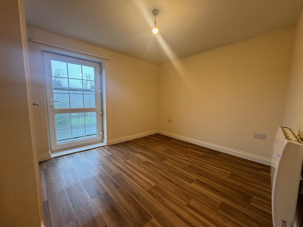 Additional image 9 of 2 bed flat for saleApsley House, 50 High Street, Royal Wootton Bassett SN4