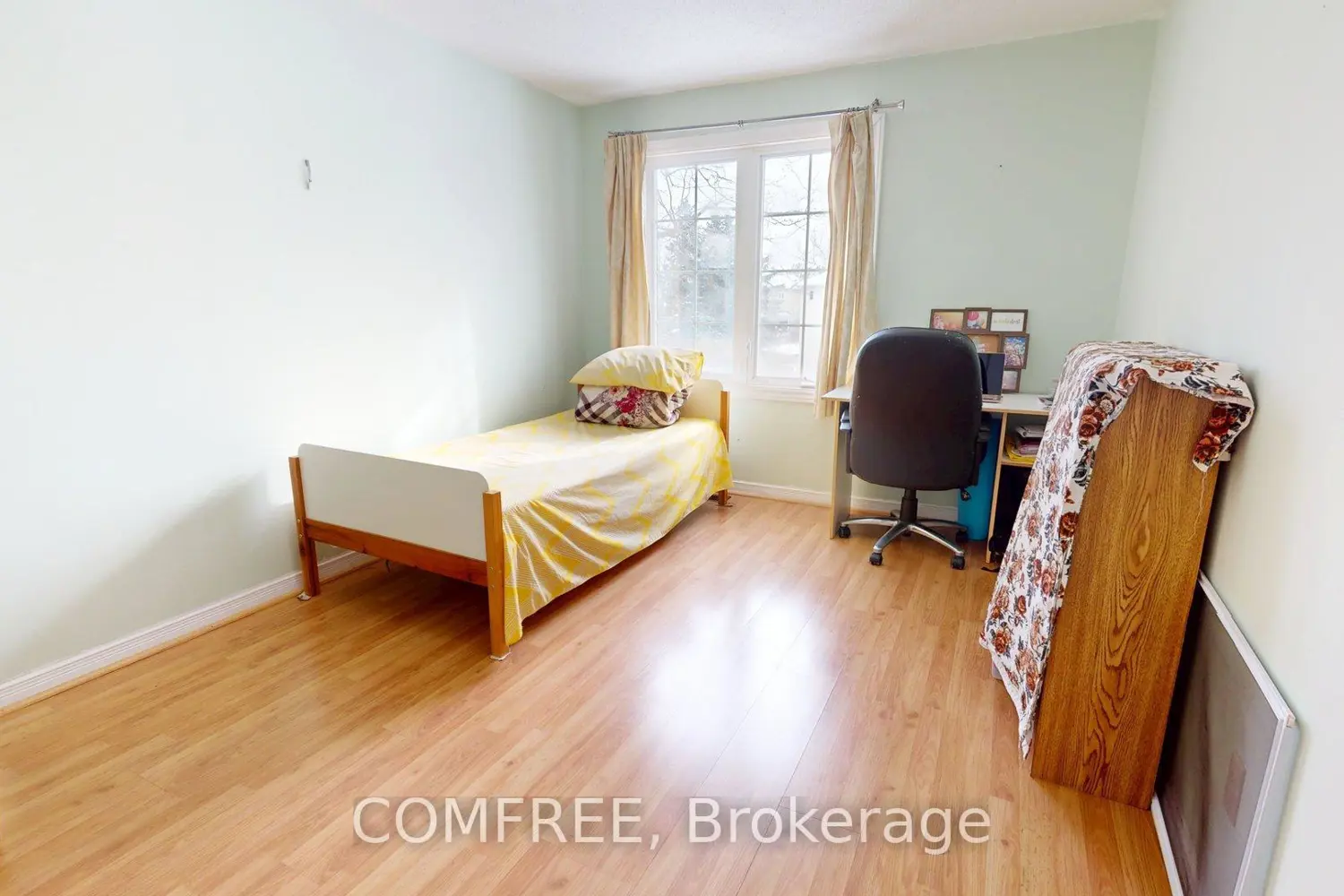 Additional image 8 of 22 Arbordale Crescent