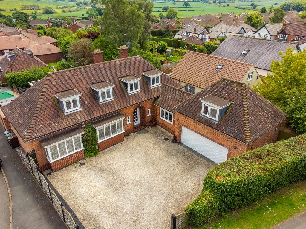 4 bed detached house for saleLangland, Station Road, Cropston LE7