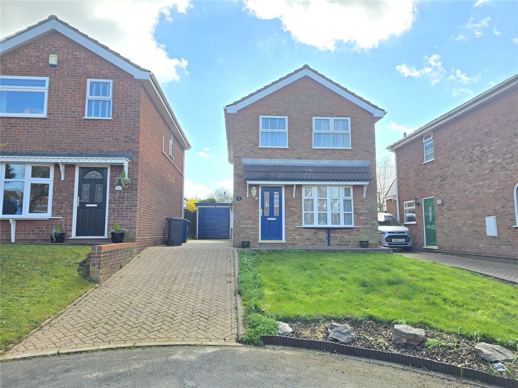 3 bed detached house for saleAmicombe, Wilnecote, Tamworth, Staffordshire B77