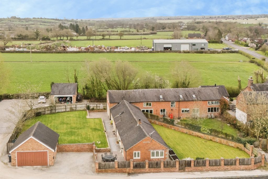 4 bed detached house for saleHighfields Barn, Beamhurst, Uttoxeter ST14