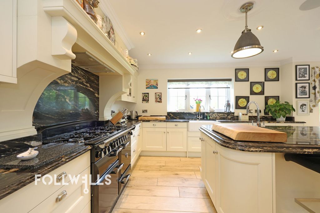 Additional image 10 of 5 bed detached house for saleAnchor Close, Whitmore ST5