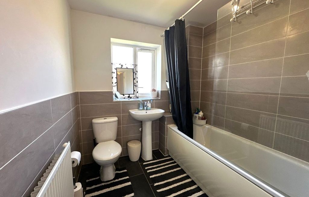 Additional image 17 of 3 bed semi-detached house for saleRaywell Road, Hamilton LE5