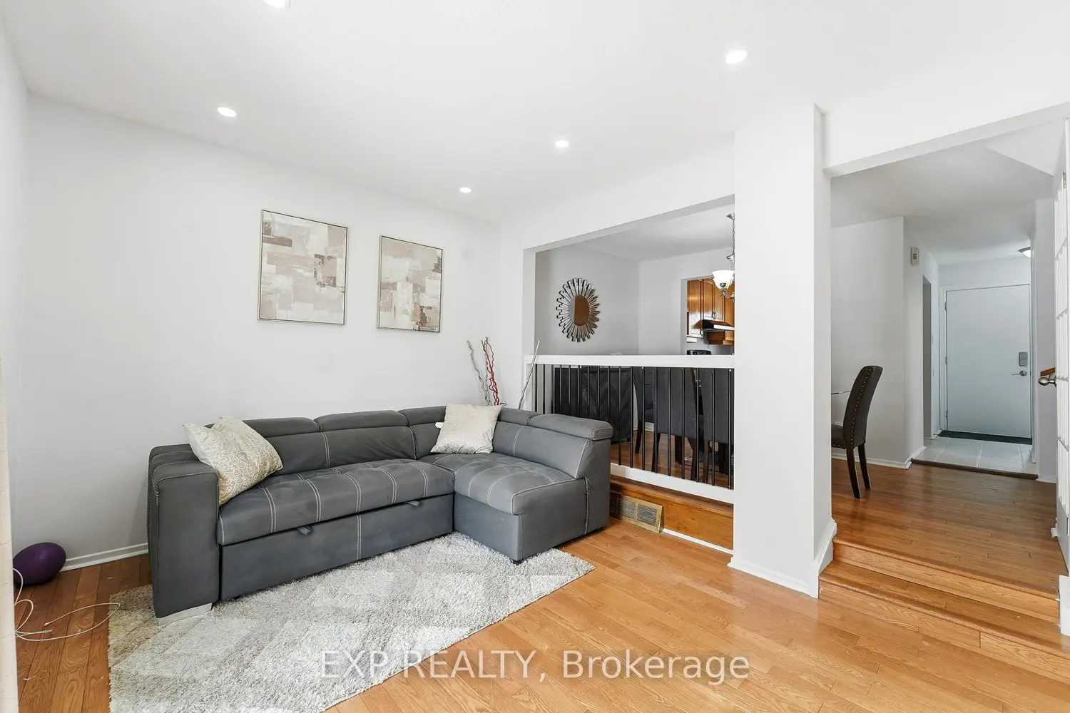 36 Barrow Crescent 78 photo 2