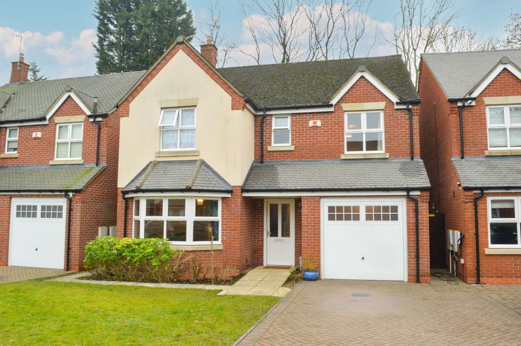 4 bed detached house for saleNewchurch Close, South Knighton, Leicester LE2