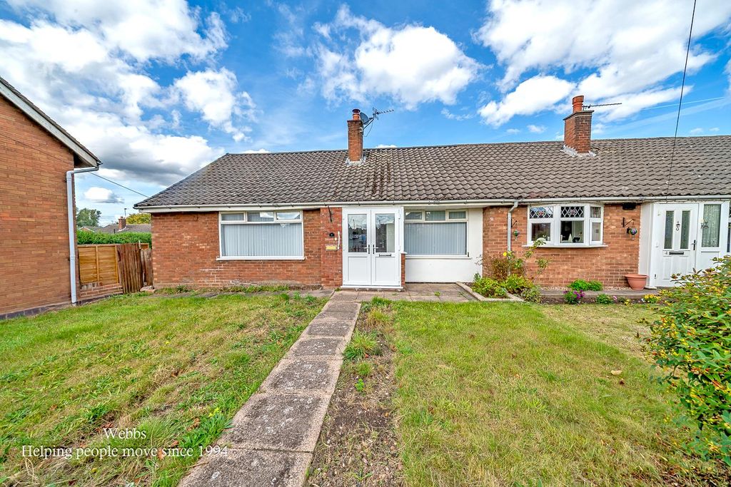 2 bed semi-detached bungalow for salePark Lane, Great Wyrley, Walsall WS6