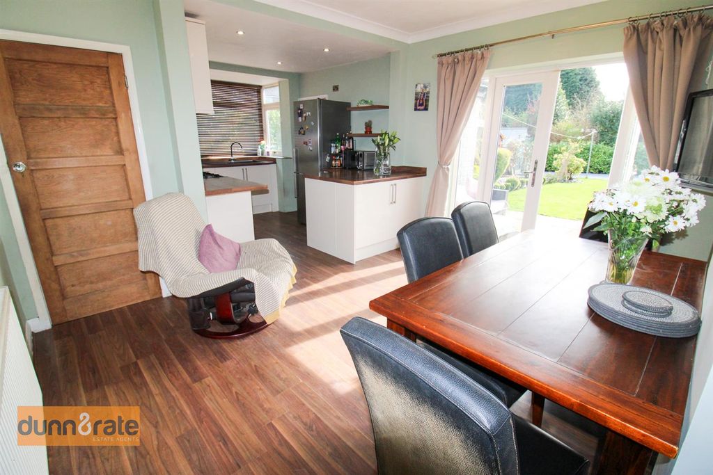 3 bed semi-detached house for saleStoneyfields Avenue, Baddeley Green, Stoke-On-Trent ST2 photo 4