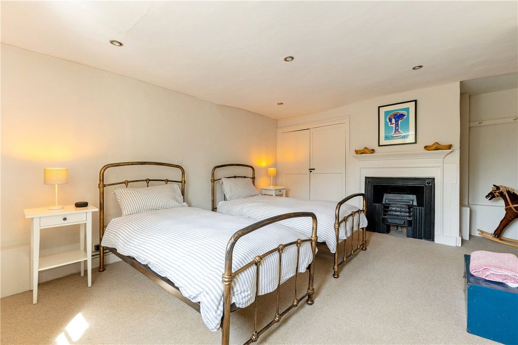 Additional image 15 of 3 bed semi-detached house for saleWest Street, Aldbourne, Marlborough, Wiltshire SN8