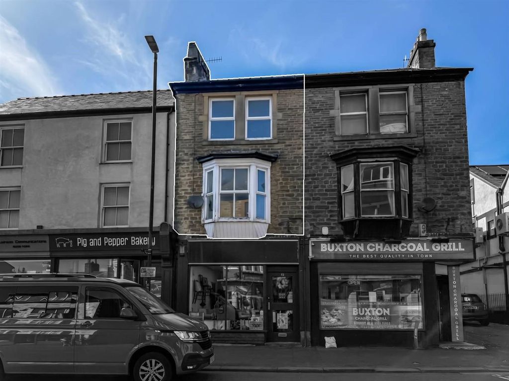 2 bed flat for saleHigh Street, Buxton, Derbyshire SK17