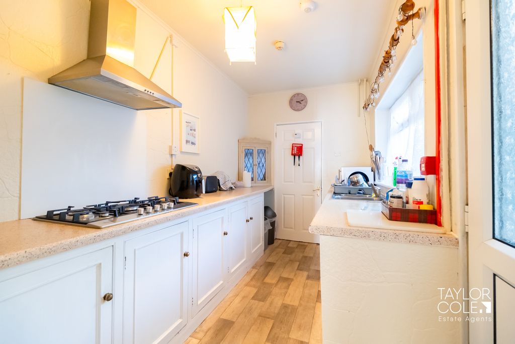 Additional image 4 of 5 bed terraced house for saleTamworth Road, Two Gates, Tamworth B77