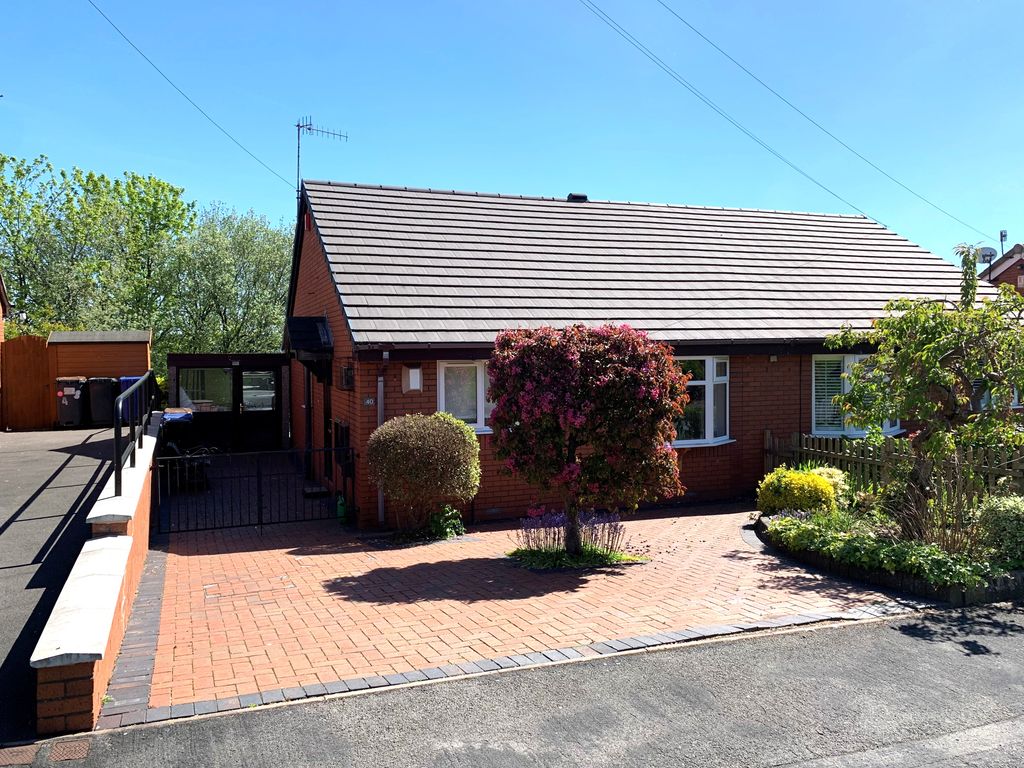 2 bed semi-detached bungalow for saleLeamington Gardens, May Bank, Newcastle ST5