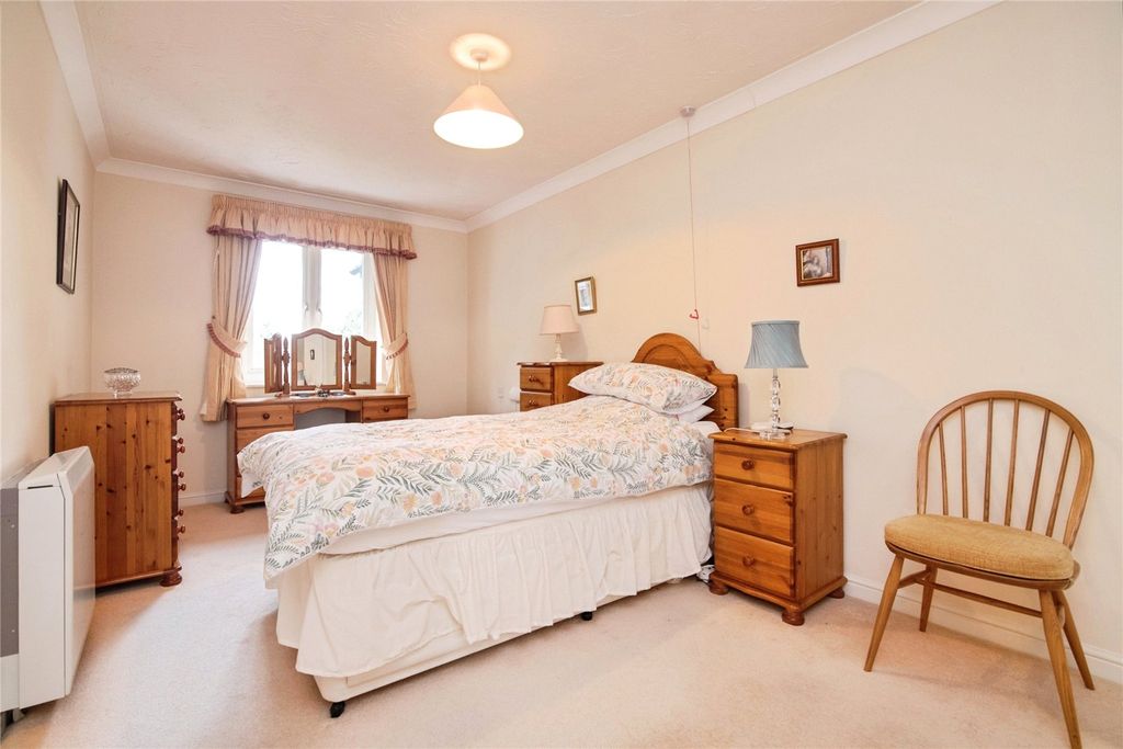 Additional image 5 of 1 bed flat for salePendene Court, Wolverhampton WV4