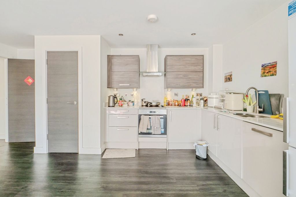 Additional image 13 of 2 bed flat for saleCharles Street, Leicester, Leicestershire LE1