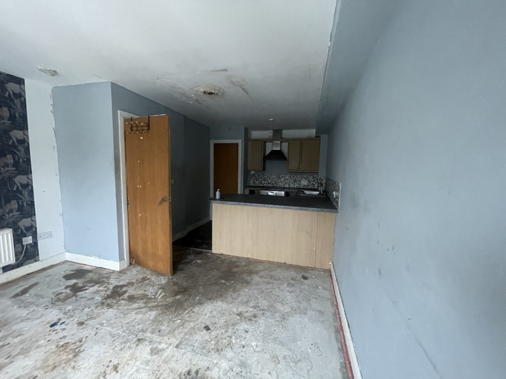 Additional image 4 of 2 bed flat for sale6 The Courtyard, Beasley Avenue, Newcastle Under Lyme, Staffordshire ST5