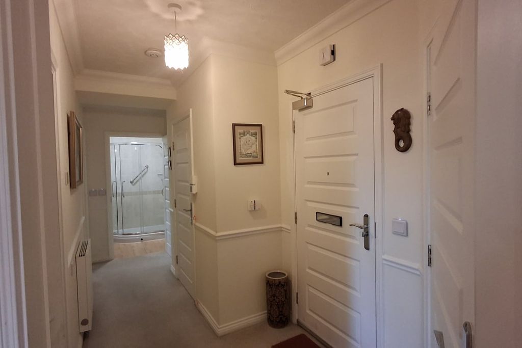 Additional image 8 of 2 bed property for saleMaxwell Lodge, Northampton Road, Market Harborough LE16
