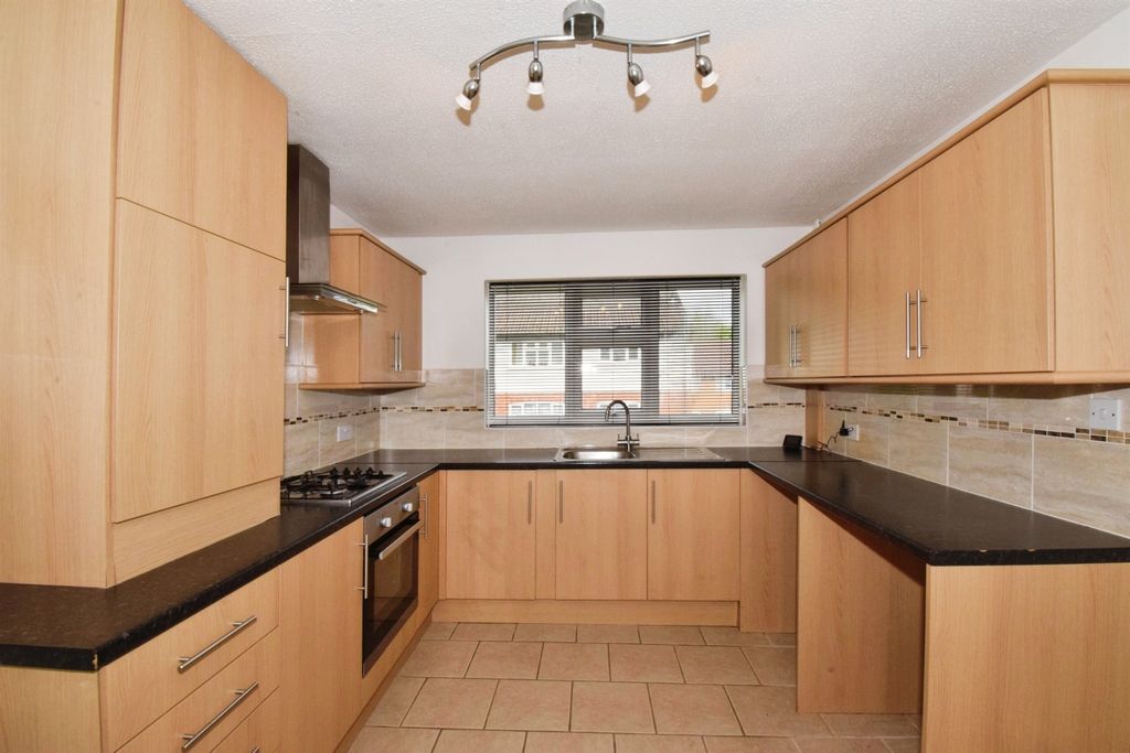 Additional image 9 of 3 bed semi-detached house for saleMalham Way, Oadby, Leicester LE2