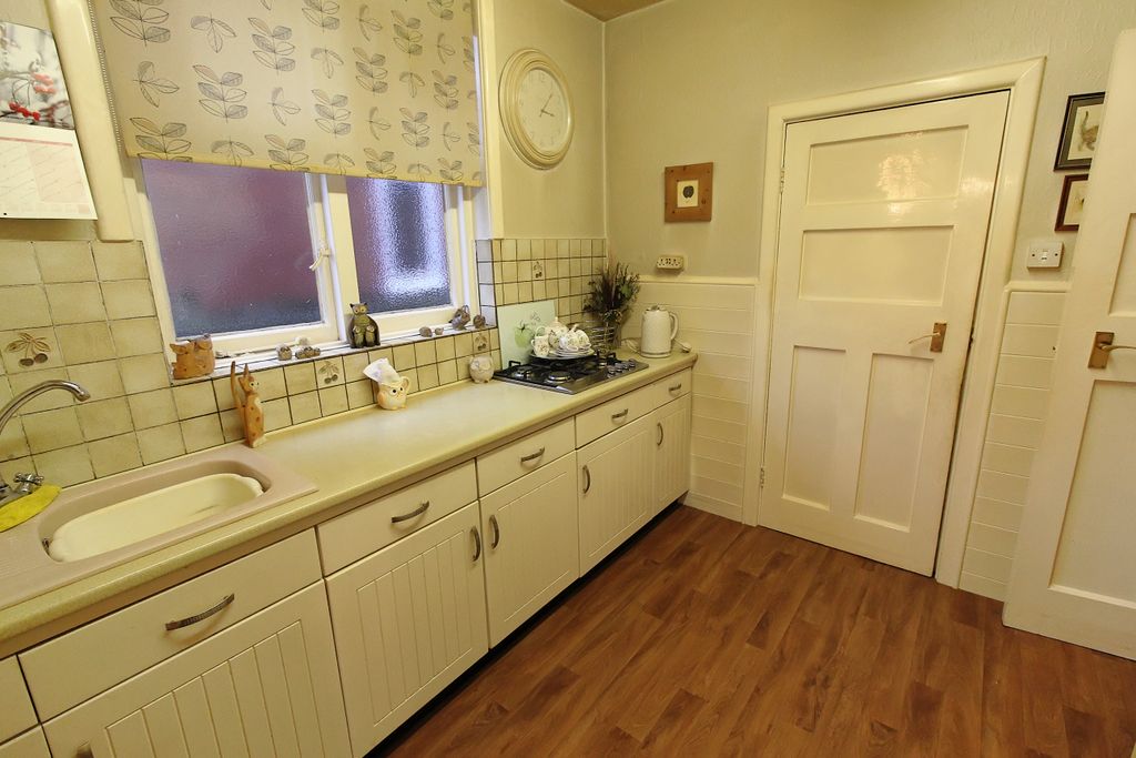 Additional image 10 of 4 bed detached house for saleLondon Road, Stoneygate, Leicester LE2