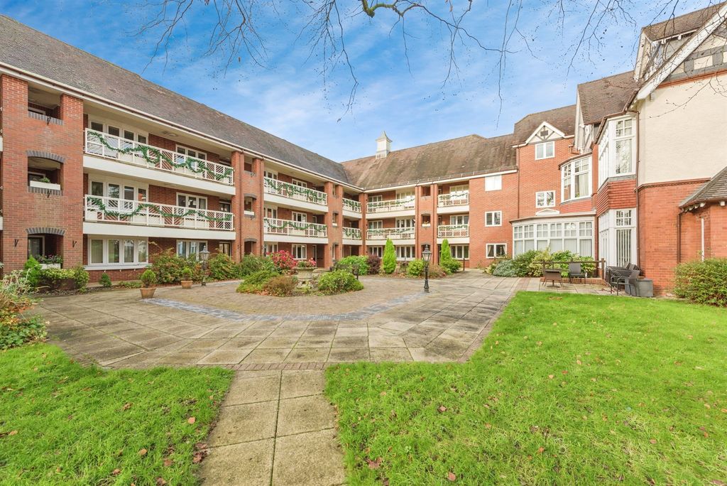 Additional image 2 of 1 bed flat for saleFour Oaks Road, Sutton Coldfield B74