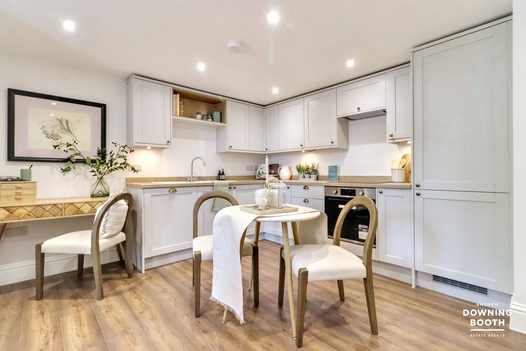Additional image 5 of 2 bed flat for sale71-73 Upper St. John Street, Lichfield WS14