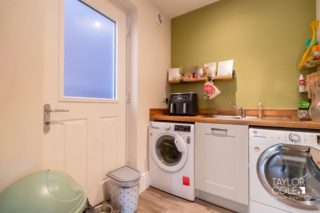 Additional image 12 of 3 bed detached house for saleStretton Close, Amington, Tamworth B77