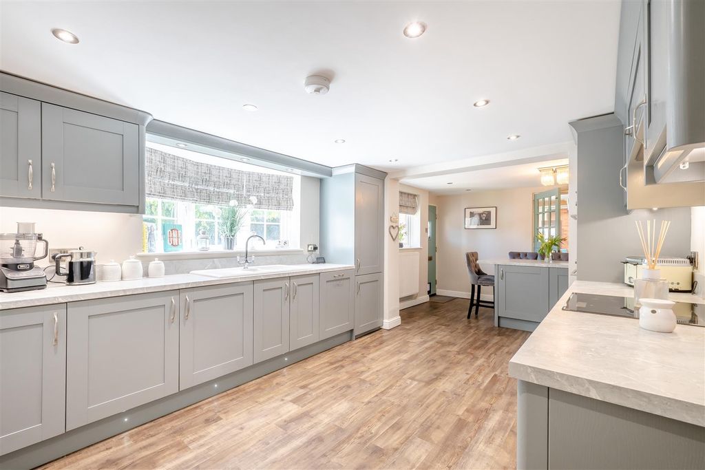 Additional image 8 of 4 bed detached house for saleLynn Lane, Lynn, Lichfield WS14