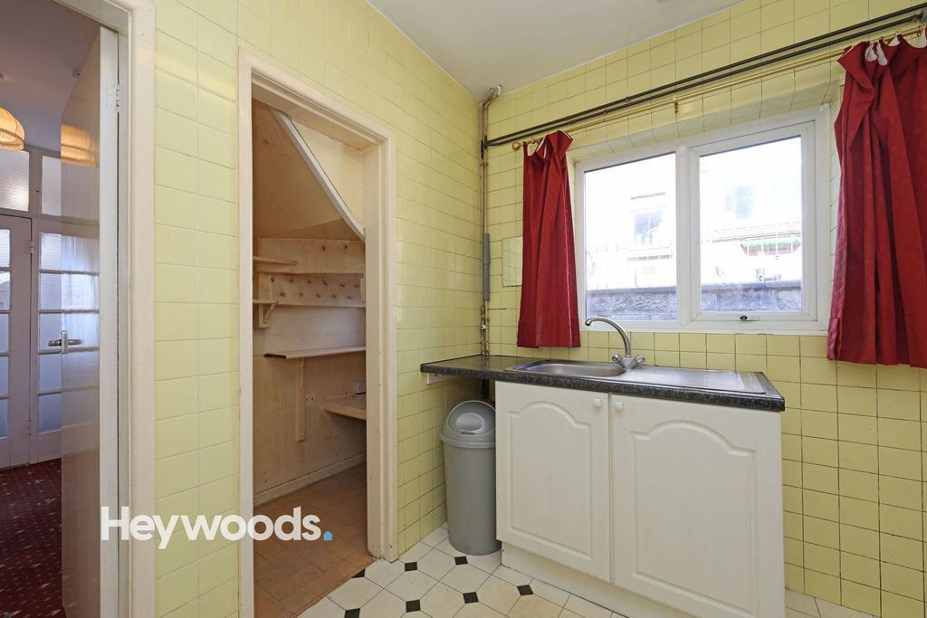 Additional image 12 of 3 bed semi-detached house for saleChester Crescent, Westlands, Newcastle Under Lyme ST5
