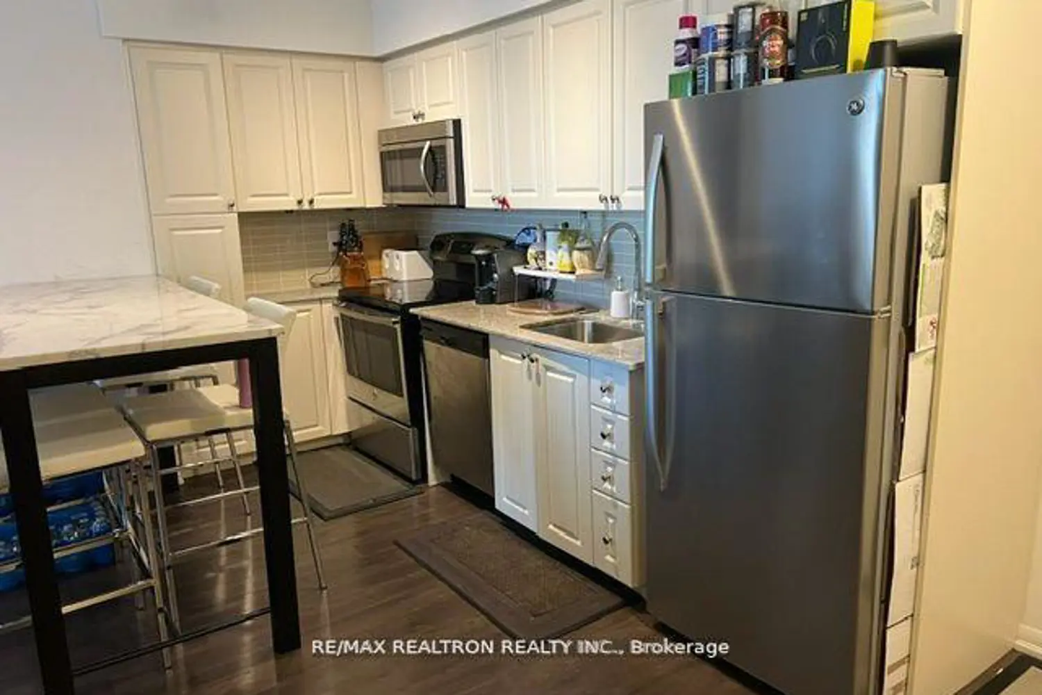 Additional image 18 of 830 Lawrence Avenue 917