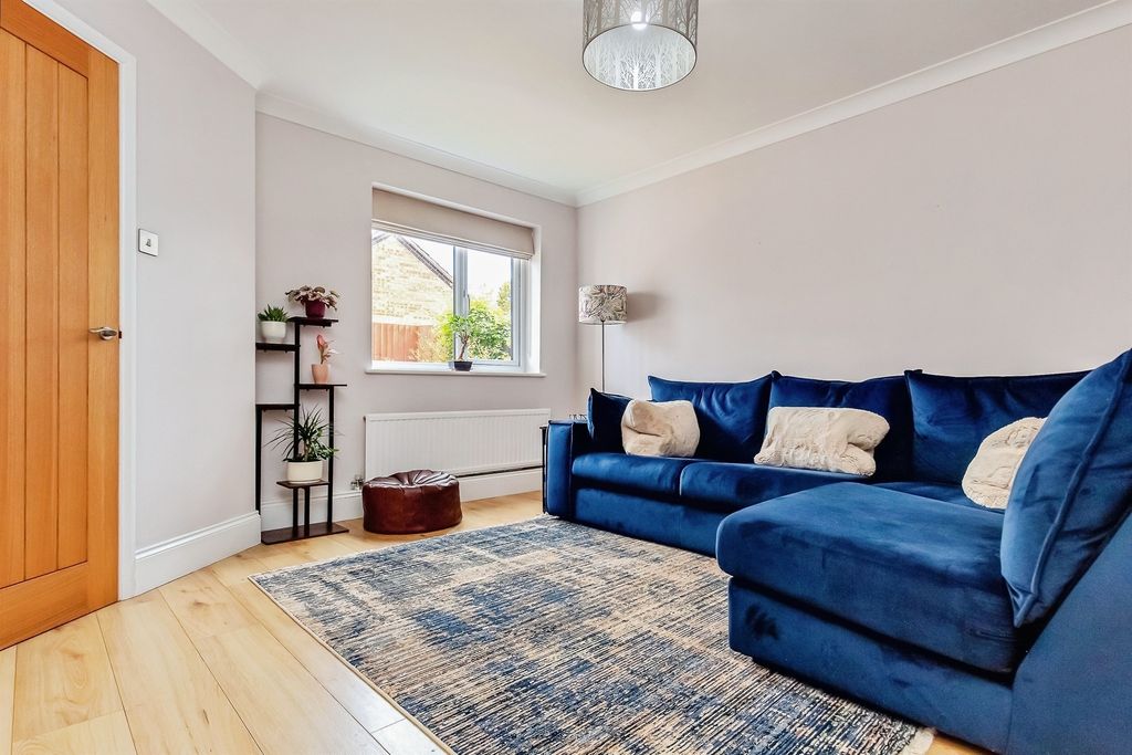 Additional image 2 of 3 bed semi-detached house for saleClover Gardens, Stamford PE9