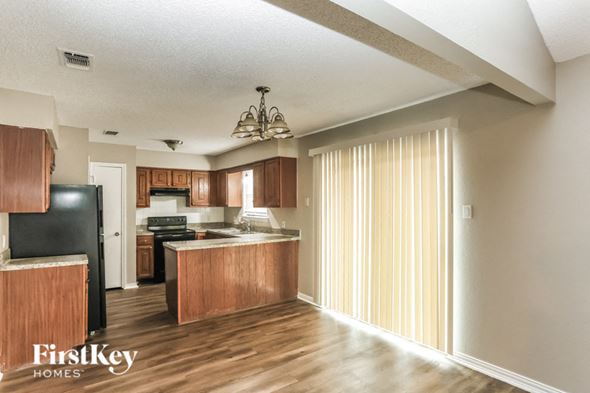 231 Myrtle Drive, Arlington, TX, 76018