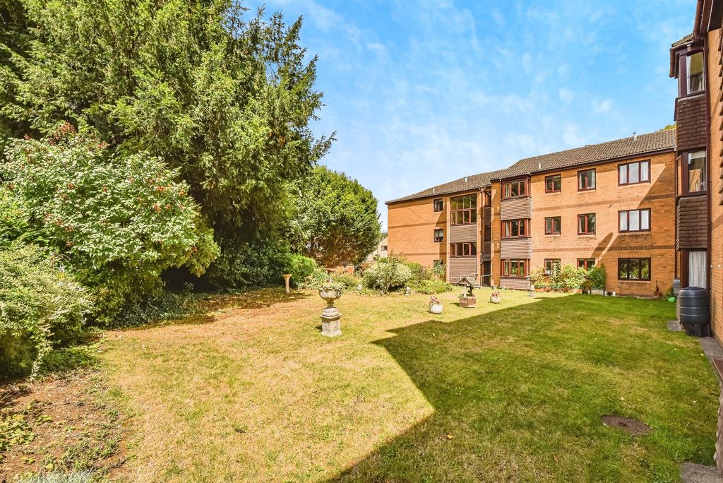 Additional image 2 of 2 bed flat for saleLangley Road, Chippenham SN15