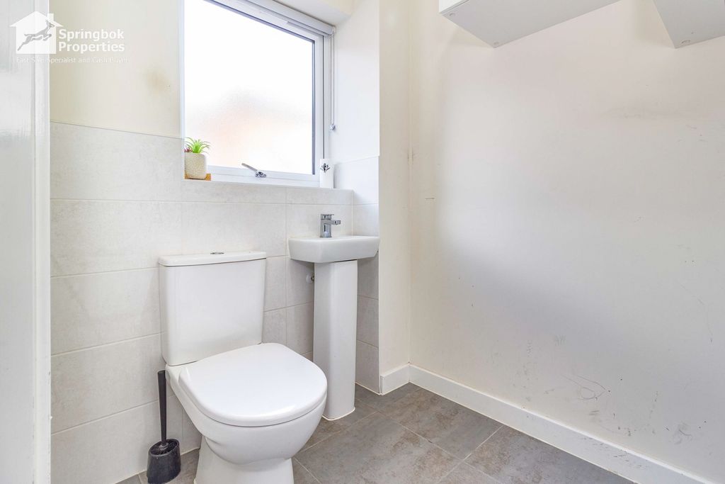Additional image 7 of 4 bed town house for saleSoar Lane, Leicester, Leicestershire LE3