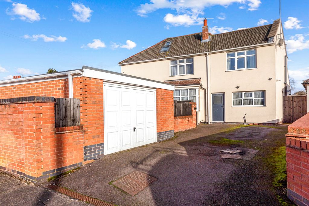 Additional image 22 of 5 bed detached house for saleTennis Court Drive, Humberstone, Leicester, Leicestershire LE5