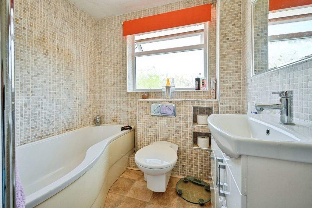 Additional image 14 of 3 bed semi-detached house for saleMeadow Glade, Hixon, Stafford ST18