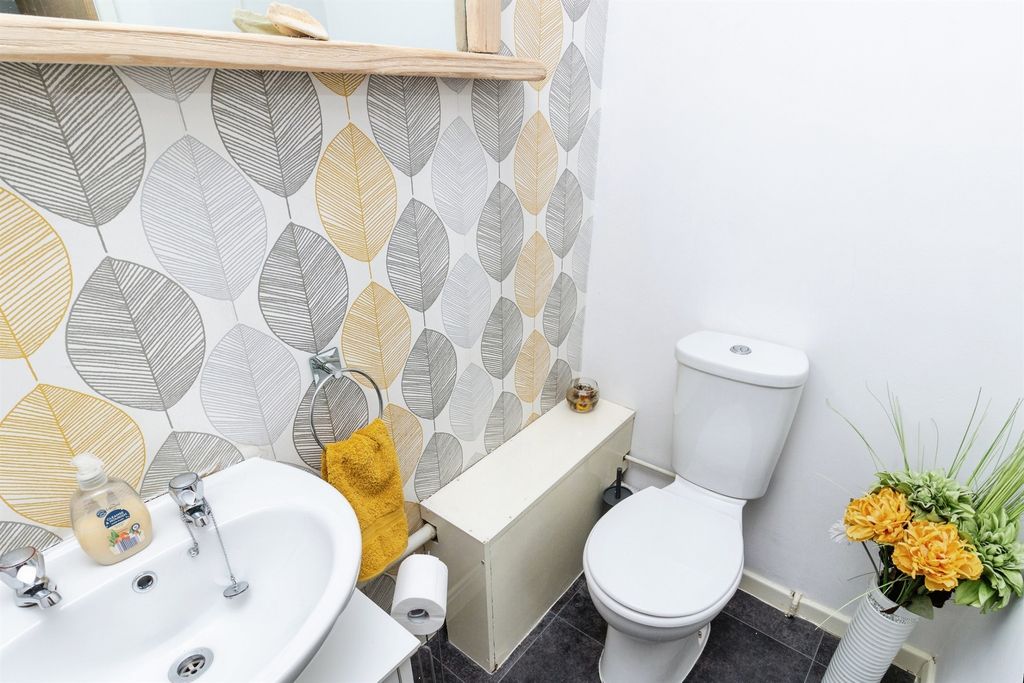 Additional image 10 of 5 bed detached house for saleSpringvale Rise, Stafford ST16