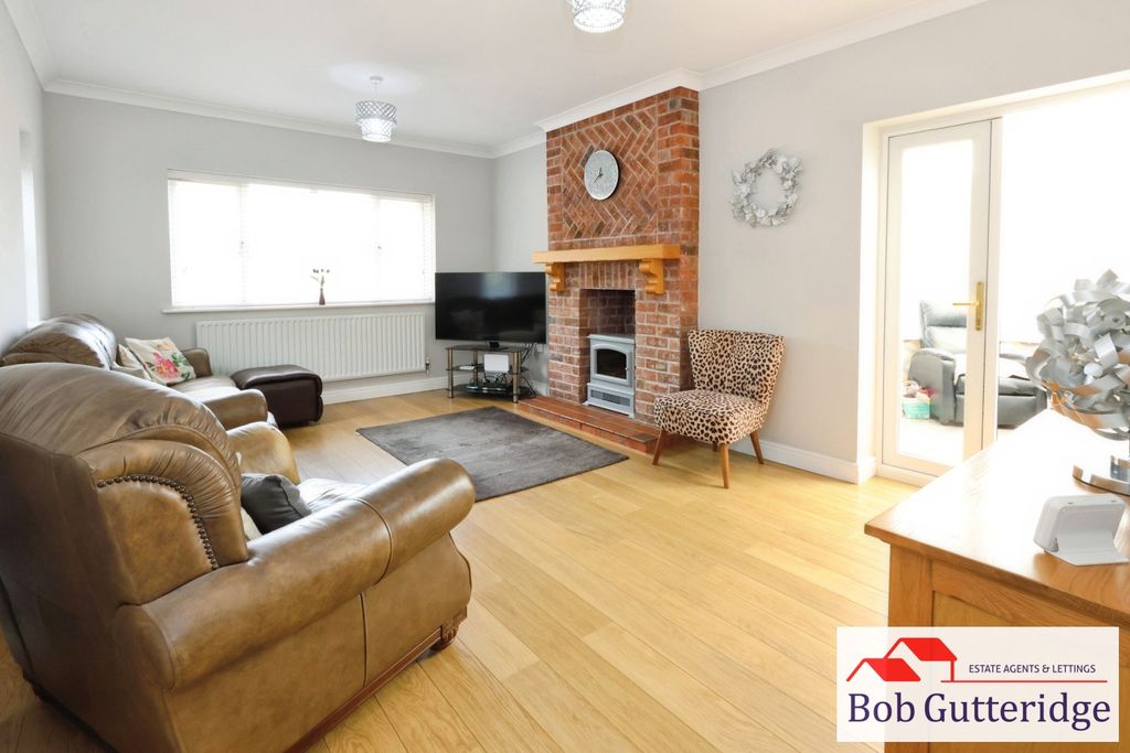 Additional image 4 of 3 bed detached bungalow for saleSeabridge Road, Seabridge, Newcastle ST5