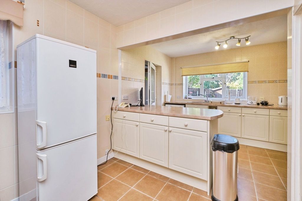 Additional image 8 of 3 bed semi-detached house for saleSimpson Road, Lichfield, Staffordshire WS13