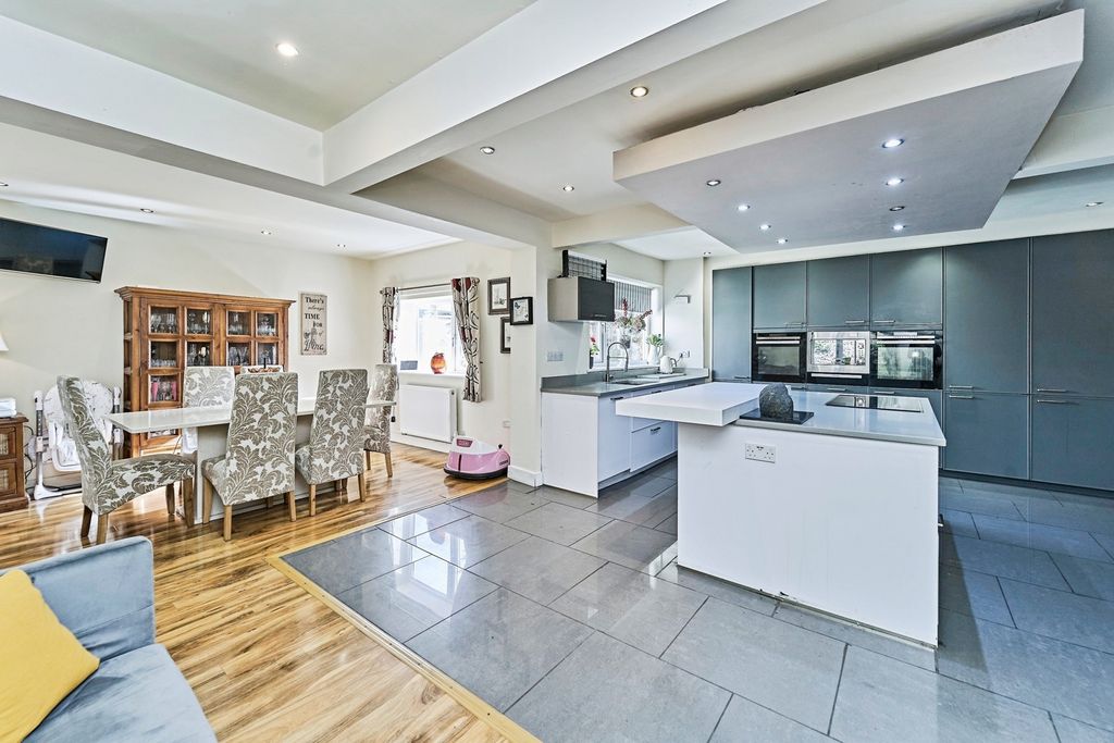 Additional image 8 of 4 bed bungalow for saleWoodhouse Lane, Haughton, Stafford, Staffordshire ST18