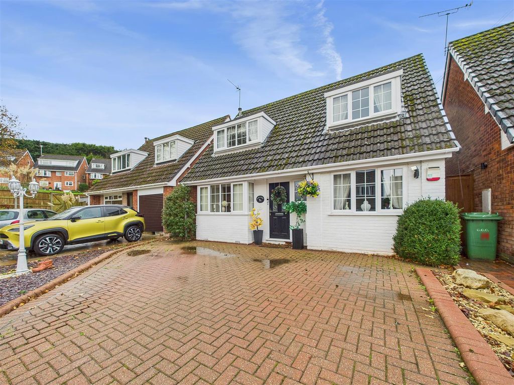 3 bed detached house for saleAntler Drive, Etchinghill WS15