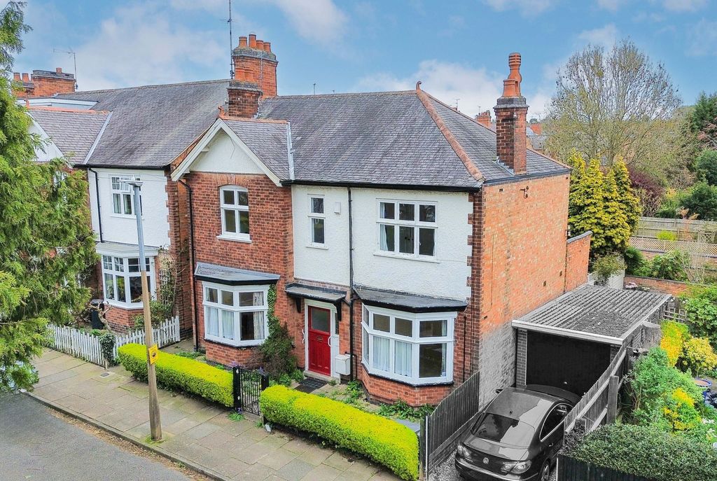 4 bed detached house for saleElms Road, South Knighton, Leicester LE2