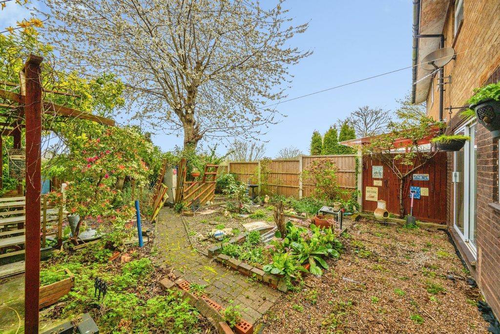 Additional image 12 of 3 bed semi-detached house for saleCrossfell, Wilnecote, Tamworth, Staffordshire B77