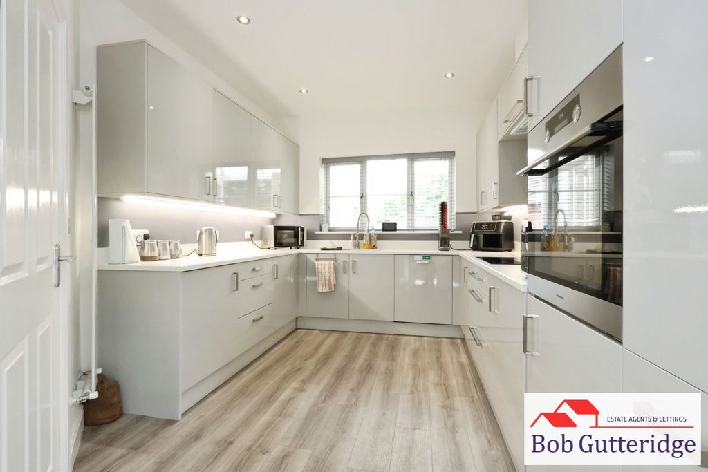 Additional image 5 of 3 bed detached bungalow for saleSeabridge Road, Seabridge, Newcastle ST5