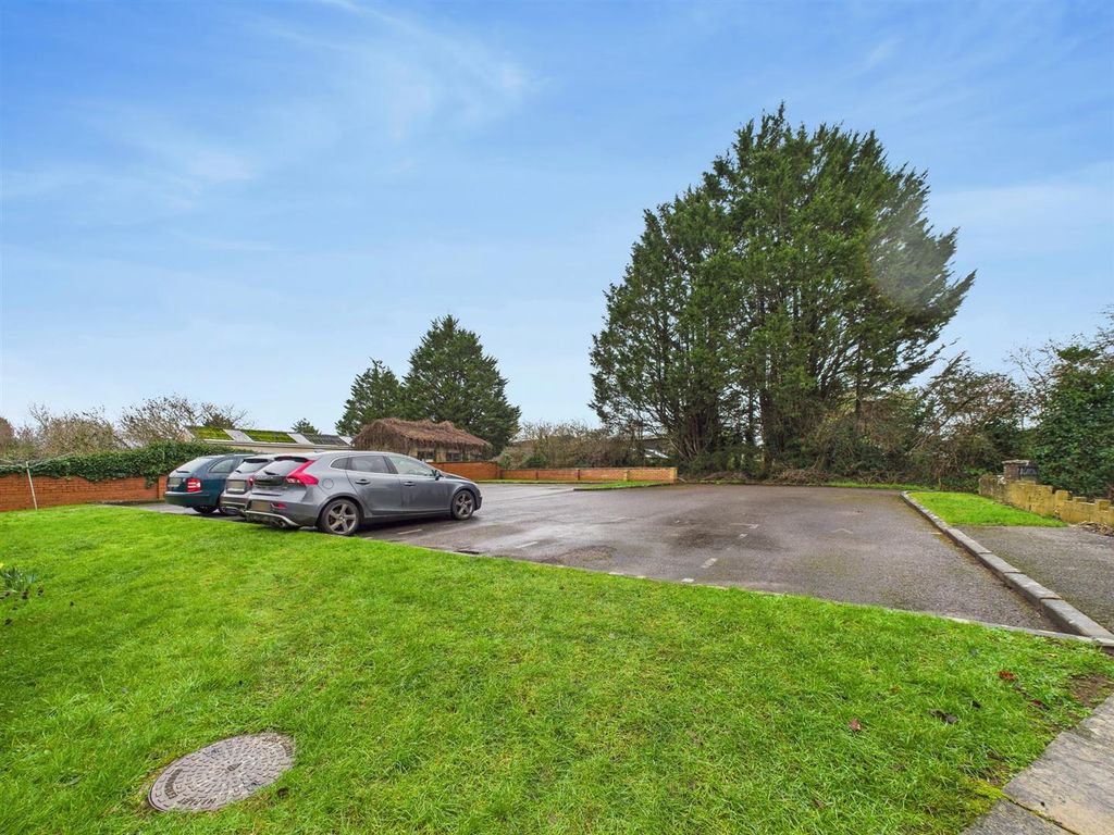 Additional image 7 of 1 bed flat for sale207-209, London Road, Chippenham SN15