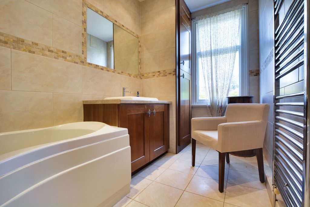 Additional image 30 of 6 bed semi-detached house for saleAlexandra Road, Stoneygate, Leicester LE2