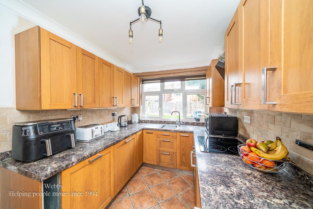 Additional image 7 of 3 bed property for saleBrook House Lane, Featherstone, Wolverhampton WV10