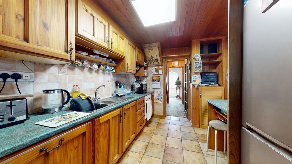 Additional image 5 of 3 bed semi-detached house for saleEmmanuel Road, Stamford PE9