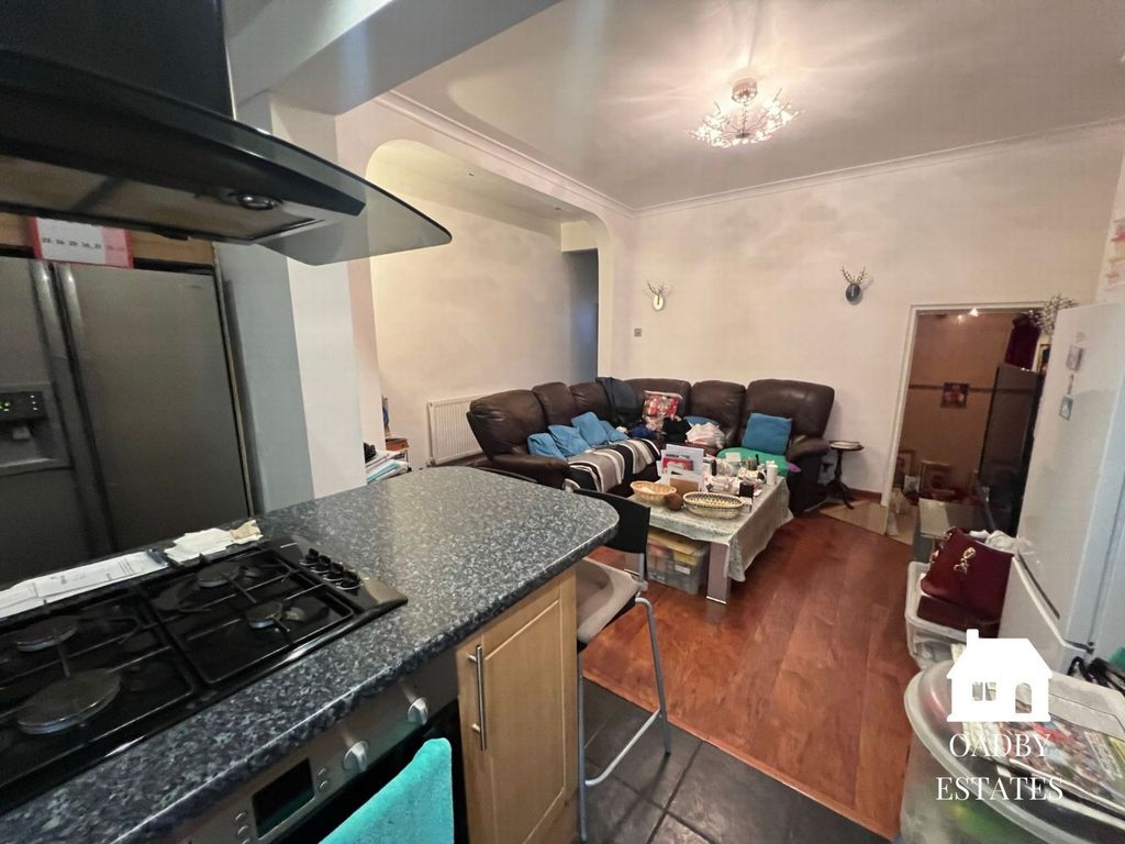 Additional image 3 of 5 bed town house for saleFosse Road North, Leicester LE3