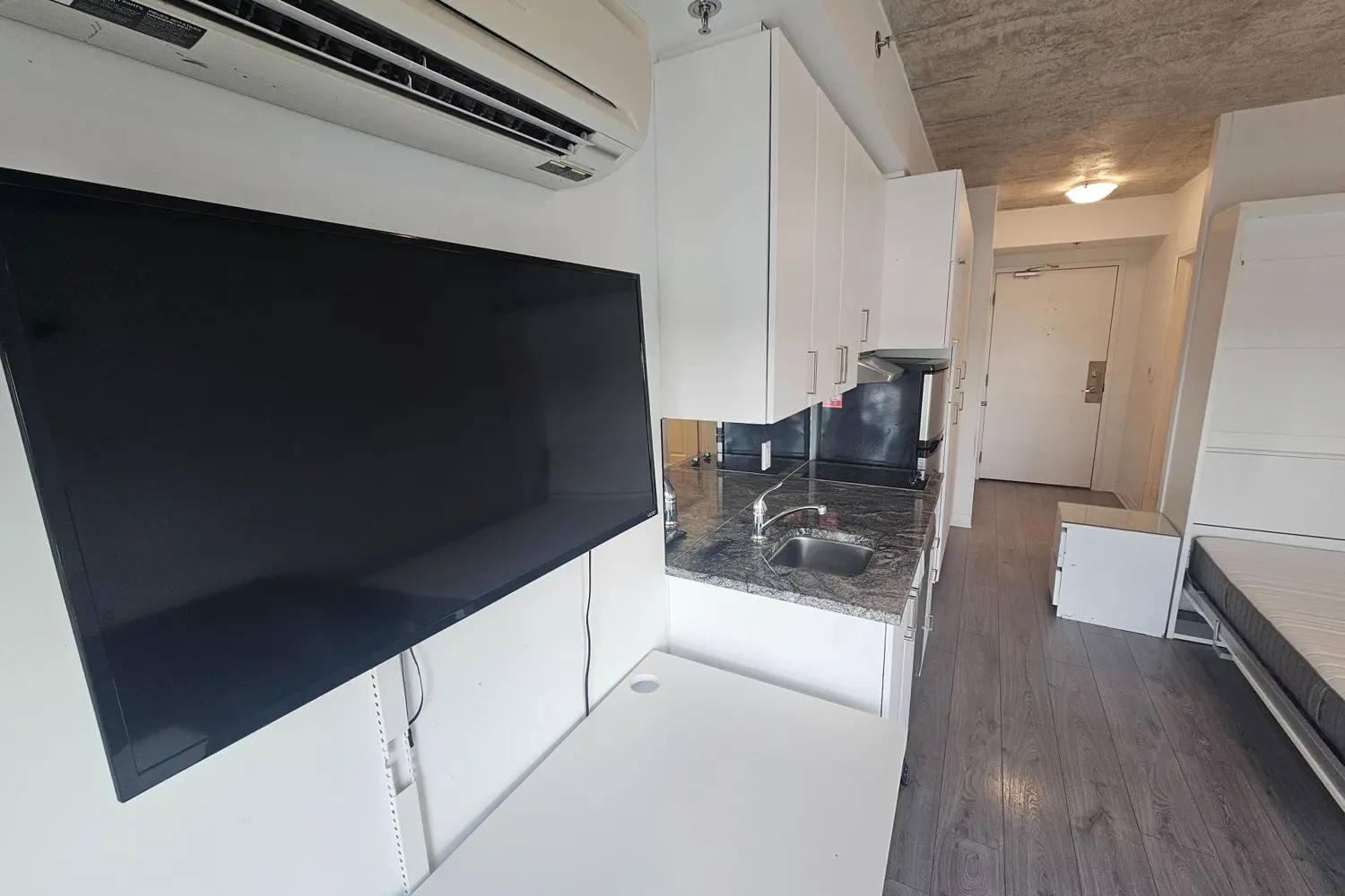 Additional image 6 of 1900 Simcoe Street 523